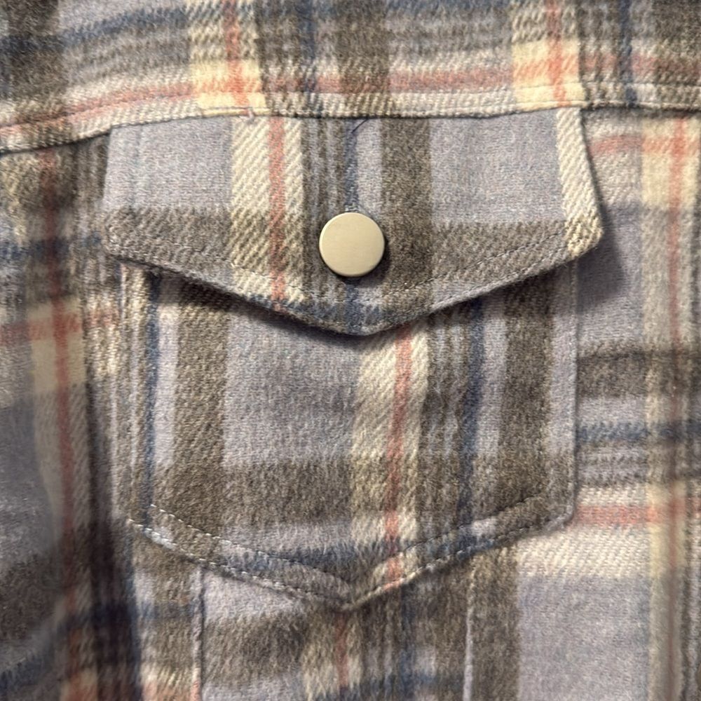 Altar'd State Flannel Long Sleeve Fringe Hem Button Up Top Blue Pink Plaid Large - Picture 3 of 7
